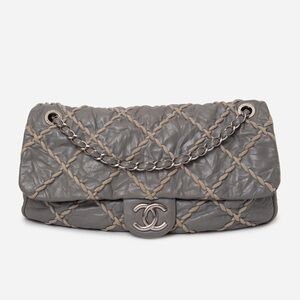 Pre-Owned Chanel 2010 Grey Calfskin Ultra Stitch Oversized Flap